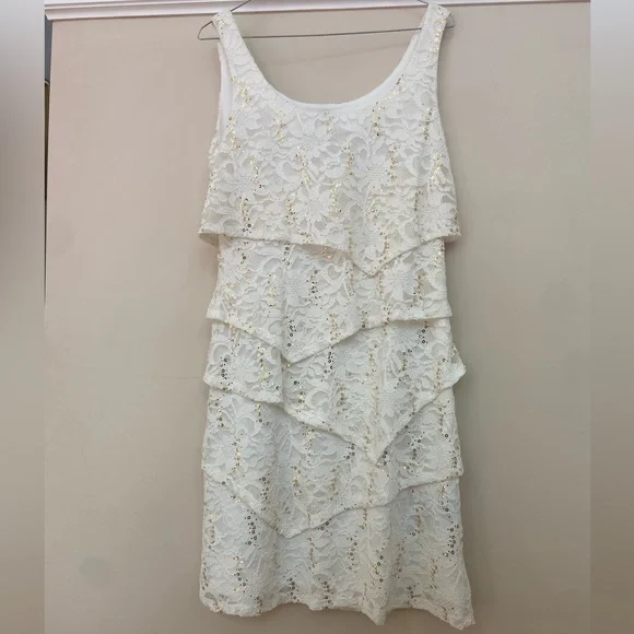 New Ronni Nicole White Tiered Ruffled Sheath Dress - Picture 1 of 8